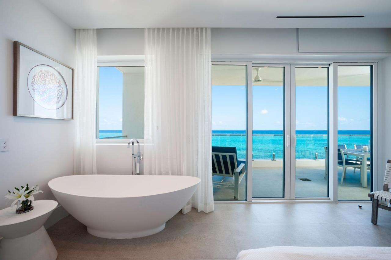 Rum Point Club Residences Driftwood Village Ngoại thất bức ảnh