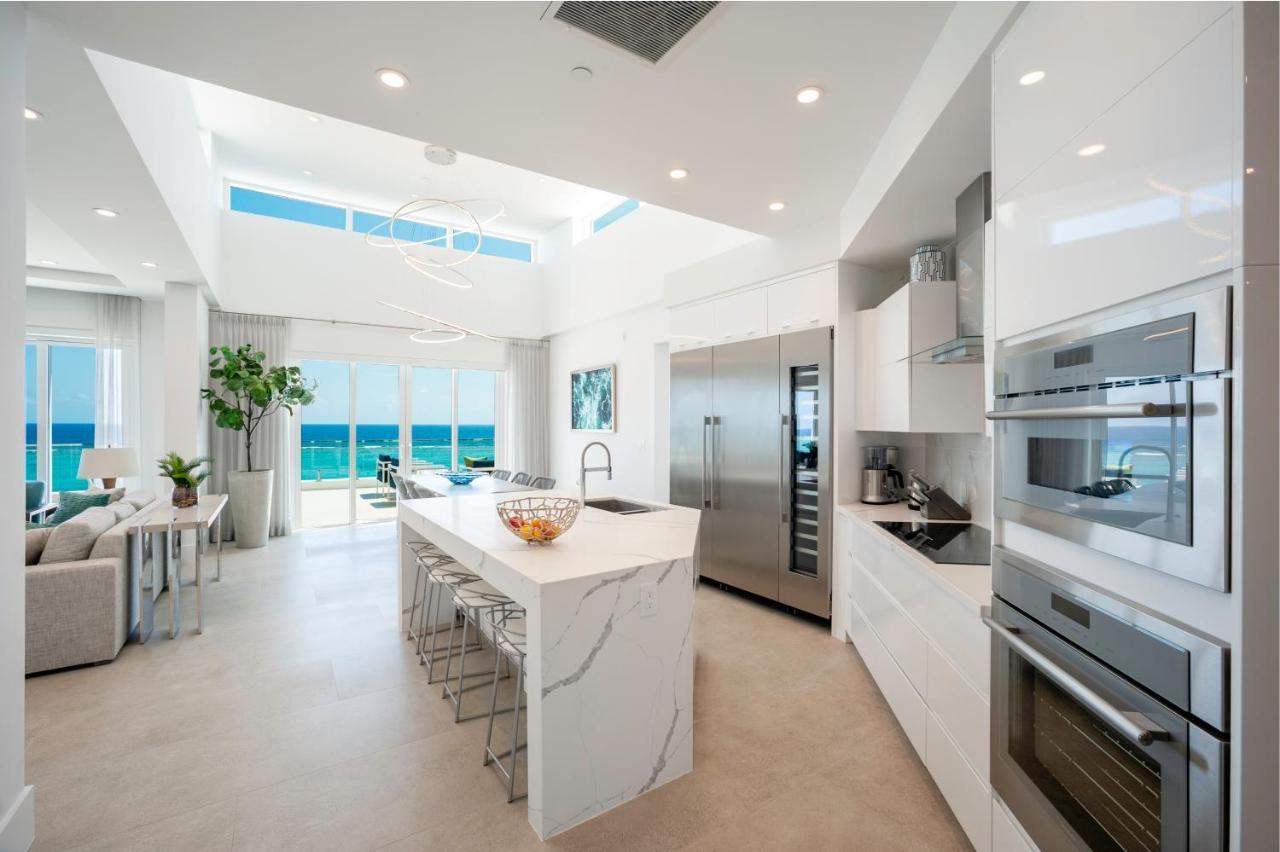 Rum Point Club Residences Driftwood Village Ngoại thất bức ảnh