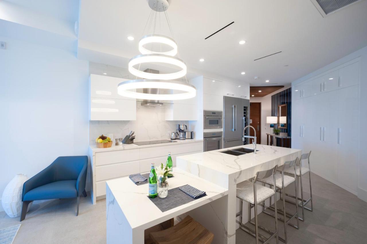 Rum Point Club Residences Driftwood Village Ngoại thất bức ảnh