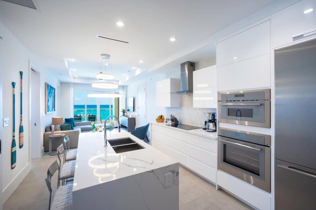 Rum Point Club Residences Driftwood Village Ngoại thất bức ảnh