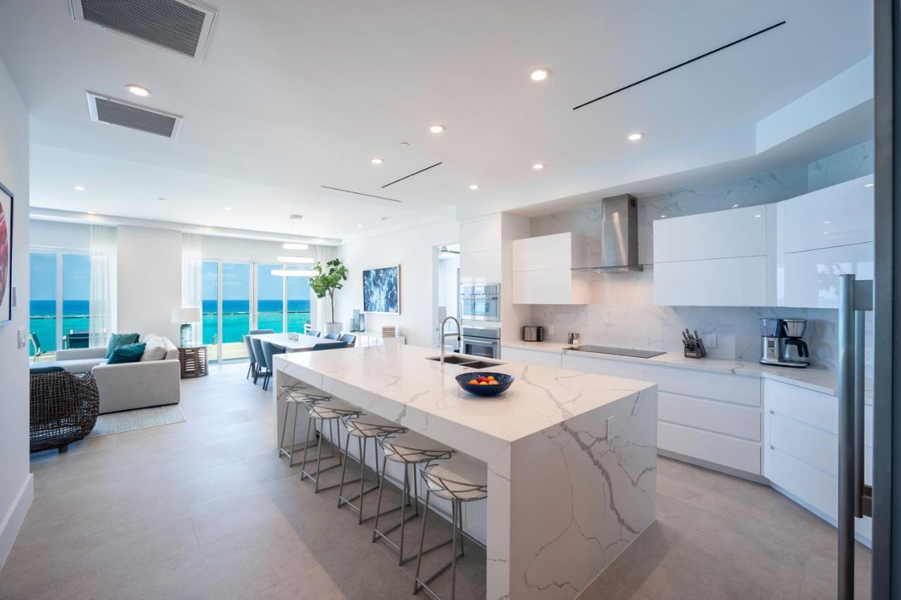 Rum Point Club Residences Driftwood Village Ngoại thất bức ảnh