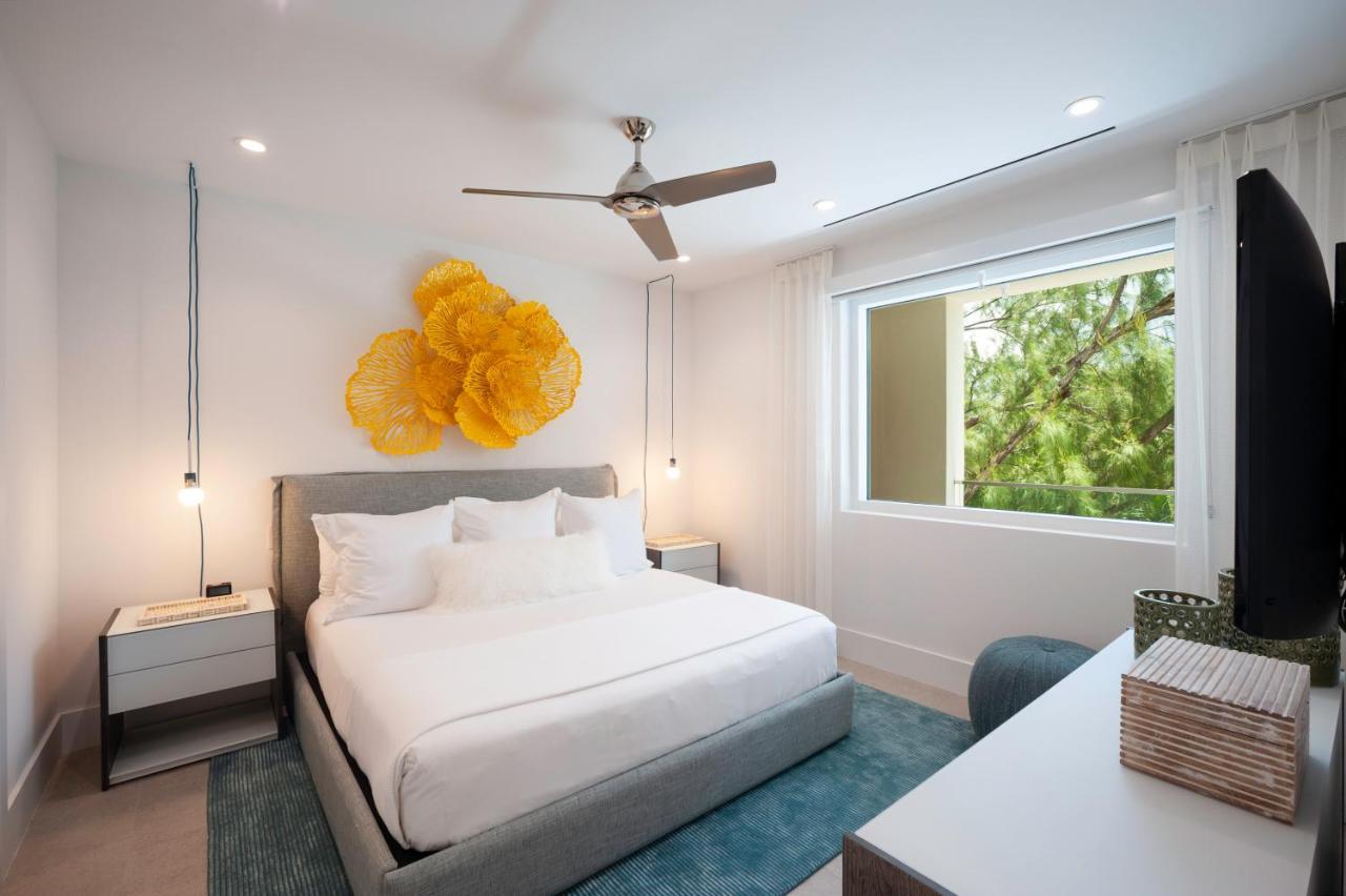 Rum Point Club Residences Driftwood Village Ngoại thất bức ảnh