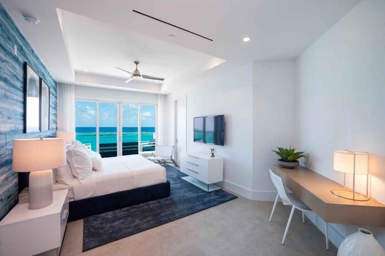 Rum Point Club Residences Driftwood Village Ngoại thất bức ảnh