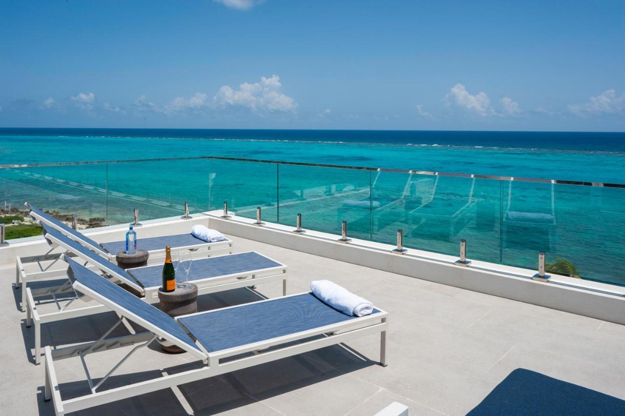 Rum Point Club Residences Driftwood Village Ngoại thất bức ảnh