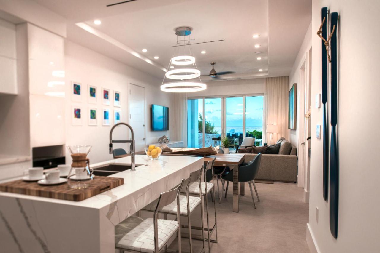 Rum Point Club Residences Driftwood Village Ngoại thất bức ảnh